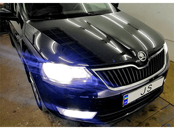 Установка лед ламп Skoda Rapid 2014