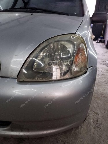 Полировка фар Toyota Yaris 2004 г.в.