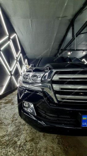 Установка ксенона Toyota Land Cruiser 200 2017