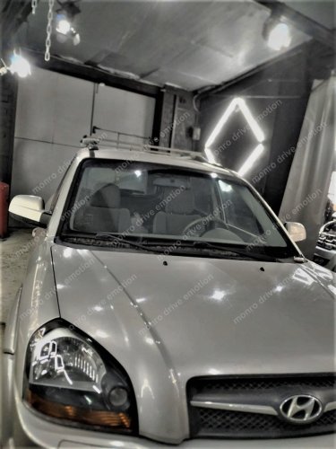 Полірування фар Hyundai Tucson 2005