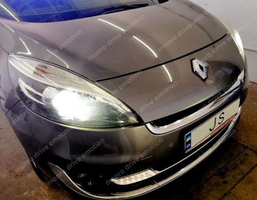 Установка ксенона Renault Scenic 2013