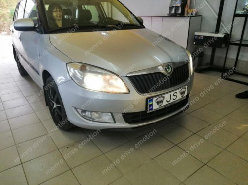 Установка ксенона Skoda Fabia
