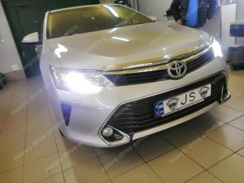 Установка ксенона Toyota Camry v50