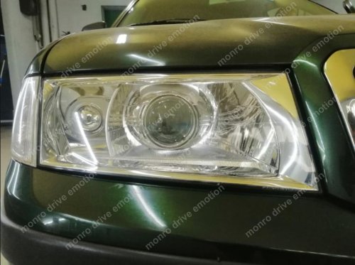 Установка линз Skoda Octavia Tour