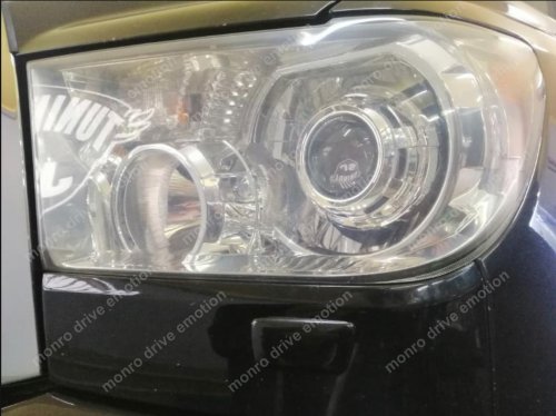 Установка ксенона Toyota Sequoia