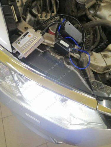 Установка ксенона Toyota Camry v50