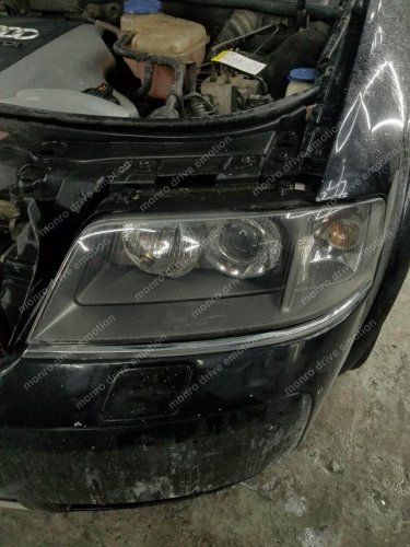 Полировка и шлифовкафар Audi A6 2003 г.в.
