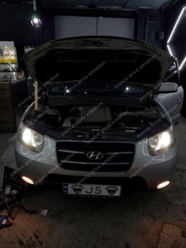 Полірування фар Hyundai Santa Fe 2007