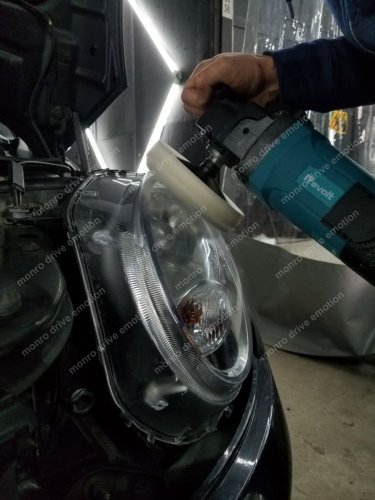 Полировка и оклейка фар бронепленкой Mini Cooper