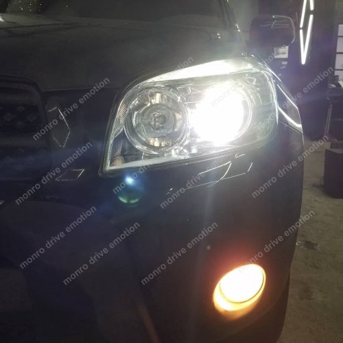 Установка ксенона Toyota Rav 4 2008 г.