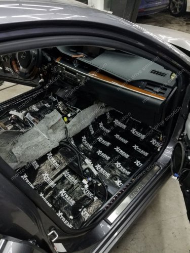 Установка шумо-виброизоляции на Lexus ES300h 2014 г.в.