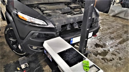Регулировка фар Jeep Cherokee 2017