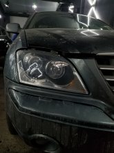 Полировка и оклейка фар бронепленкой Chrysler Pacifica