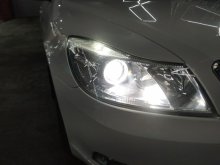 Установка  ксенона  Skoda Octavia A5 2010