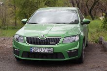 Установка шумо-виброизоляции дверей  на Skoda Octavia RS 2014 года