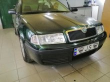 Установка линз Skoda Octavia Tour