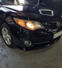 Toyota Camry 2013 - полировка, шлифовка и оклейка фар бронепленкой