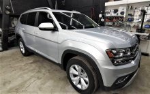 Встановлення шумо-віброізоляції передніх дверей на Volkswagen Atlas 2016 року